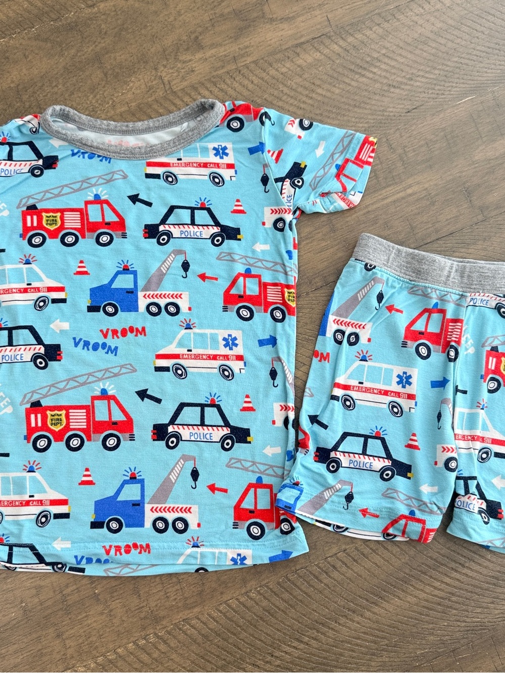 2T Little Sleepies pajamas short set